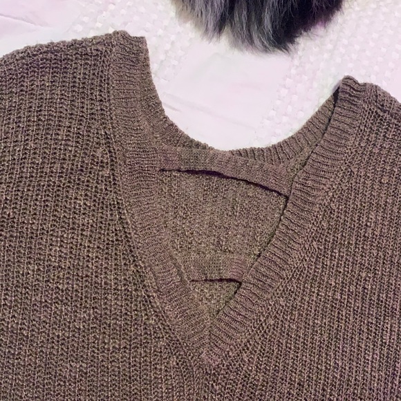 SWEATERS (two) - Picture 4 of 4